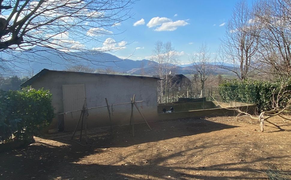  Maison contemporaine avec vues spectaculaires proche d'un village Pyreneen